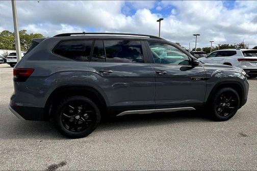 pure gray 2026 Volkswagen Atlas Peak Edition