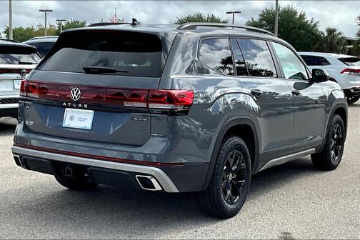 pure gray 2026 Volkswagen Atlas Peak Edition