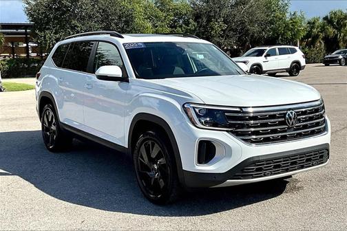 2025 Volkswagen Atlas 2.0T SE w/Technology