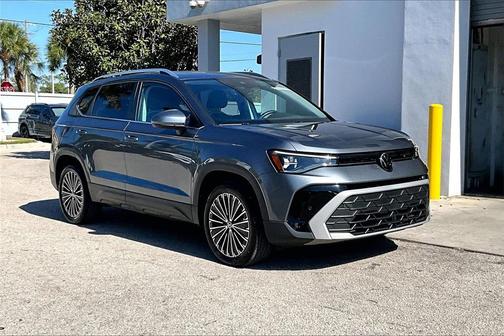 2025 Volkswagen Taos 1.5T SE