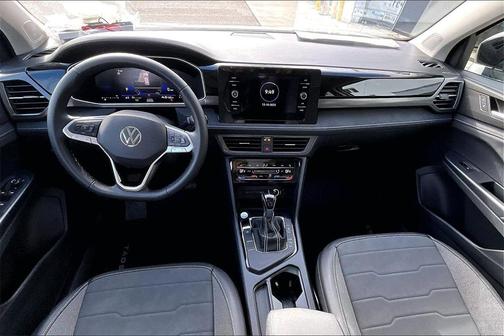 2026 Volkswagen Taos SE Black