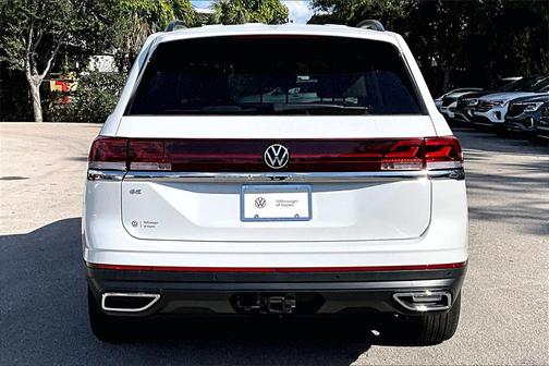 2026 Volkswagen Tiguan 2.0T SEL
