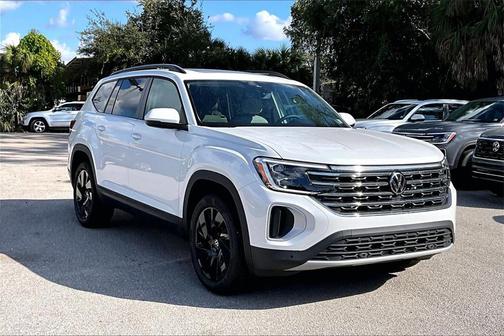 2026 Volkswagen Tiguan 2.0T SEL