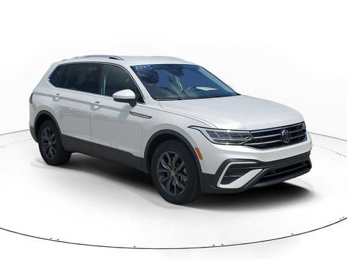 Opal White 2023 Volkswagen Tiguan 2.0T SE