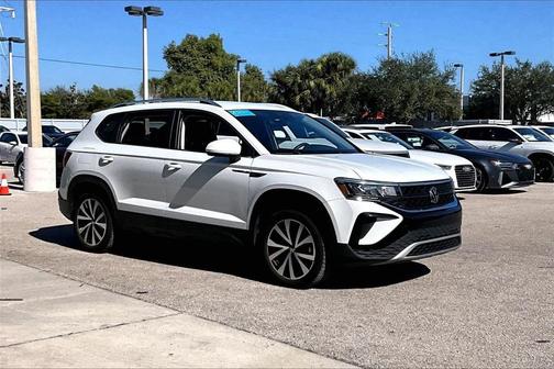 2023 Volkswagen Taos 1.5T SE