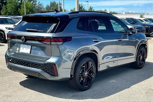 2025 Volkswagen Tiguan 2.0T SE R-Line Black