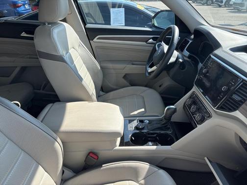 2021 Volkswagen Atlas 3.6L SEL Premium