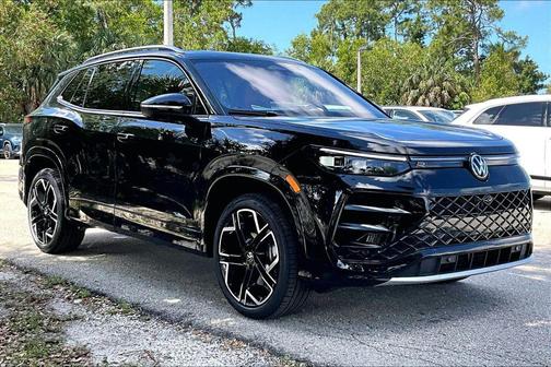 deep black pearl 2026 Volkswagen Tiguan 2.0T SEL R-Line 4MOTION