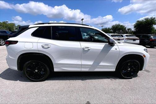 White Pearl 2026 Volkswagen Tiguan 2.0T SE R-Line Black 4MOTION