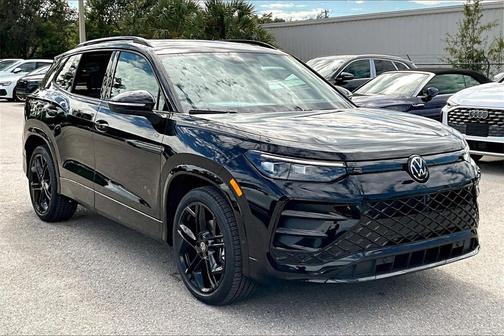 2026 Volkswagen Tiguan 2.0T SE R-Line Black