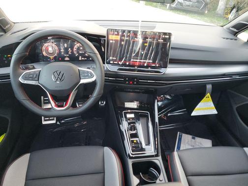 White Pearl 2026 Volkswagen Golf GTI 2.0T SE DSG