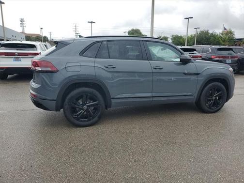 2025 Volkswagen Atlas Cross Sport 2.0T SEL