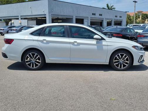 2025 Volkswagen Jetta 1.5T SE