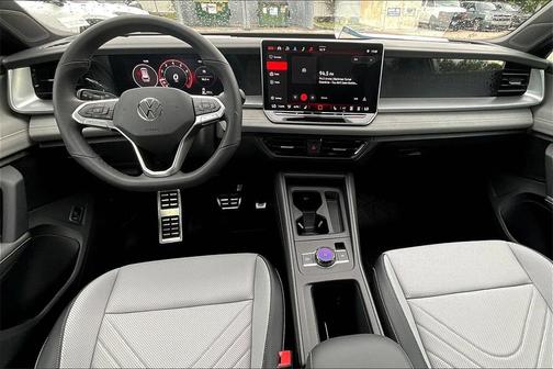 2025 Volkswagen Tiguan 2.0T SE R-Line Black