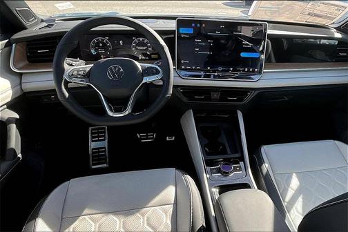 2026 Volkswagen Tiguan 2.0T SEL R-Line 4MOTION