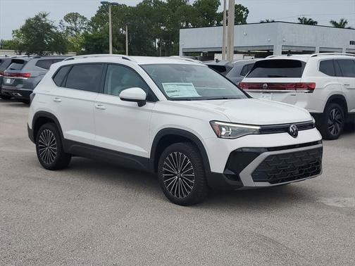 2025 Volkswagen Taos 1.5T SE