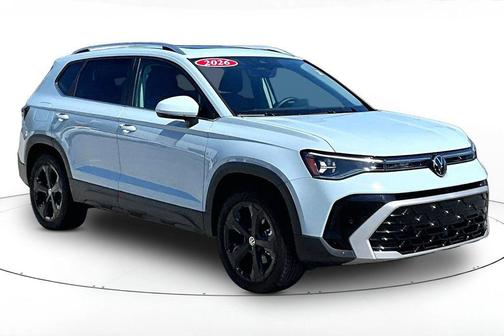 Monument Gray 2026 Volkswagen Taos SEL
