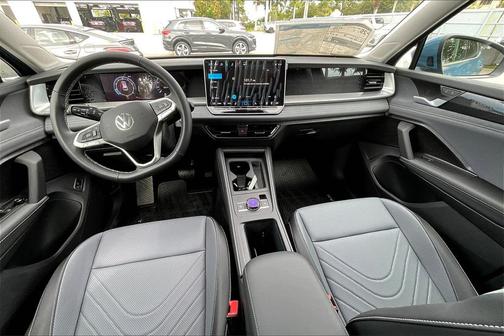 2025 Volkswagen Tiguan 2.0T SE 4MOTION