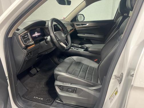 2024 Volkswagen Atlas 2.0T SEL