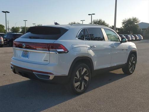 2025 Volkswagen Atlas Cross Sport 2.0T SEL