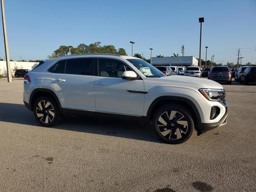 2025 Volkswagen Atlas Cross Sport 2.0T SEL
