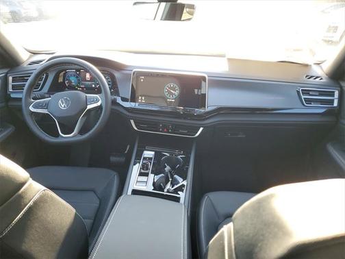2025 Volkswagen Atlas Cross Sport 2.0T SEL