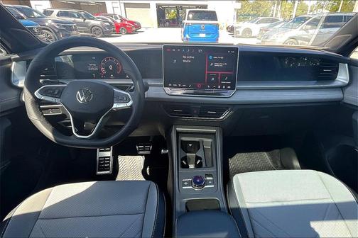 2025 Volkswagen Tiguan 2.0T SE R-Line Black 4MOTION