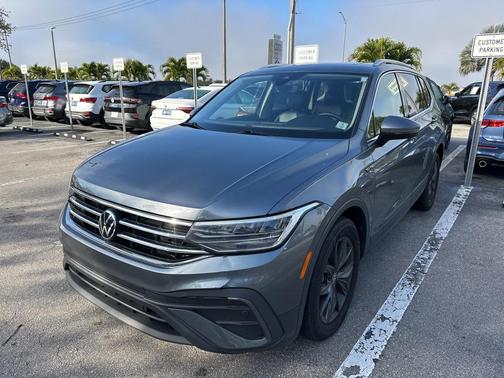2023 Volkswagen Tiguan 2.0T SE