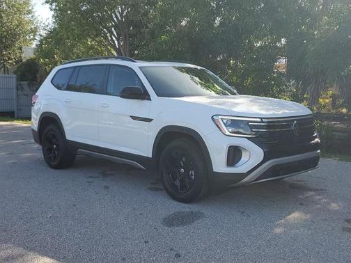2025 Volkswagen Atlas 2.0T Peak Edition
