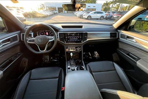 2022 Volkswagen Atlas Cross Sport 3.6L V6 SE w/Technology