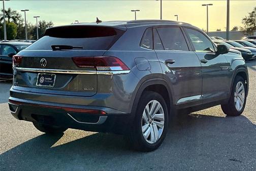2022 Volkswagen Atlas Cross Sport 3.6L V6 SE w/Technology