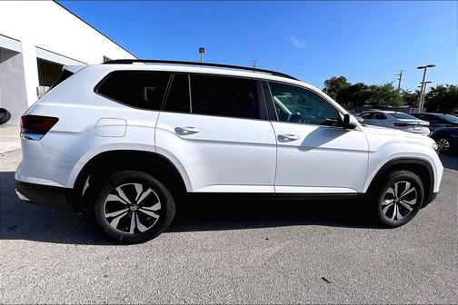 2026 Volkswagen Atlas 2.0T SE