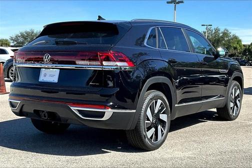 2026 Volkswagen Atlas Cross Sport 2.0T SEL