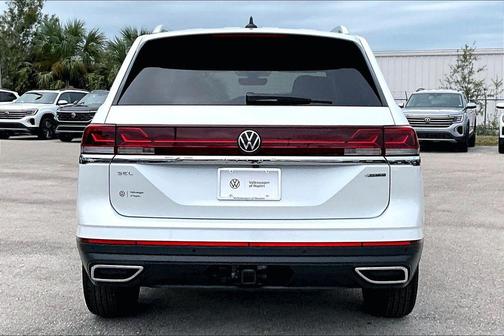 White Pearl 2026 Volkswagen Atlas 2.0T SEL