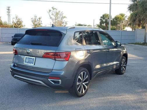 2024 Volkswagen Taos SE