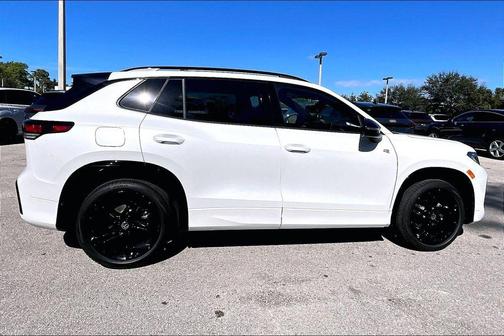 White Pearl 2026 Volkswagen Tiguan 2.0T SE R-Line Black