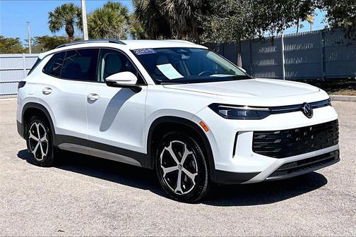 2025 Volkswagen Tiguan 2.0T SE