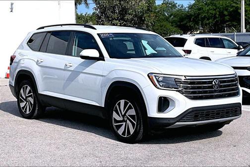 2025 Volkswagen Atlas 2.0T SE w/Technology