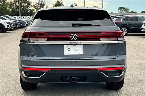 2026 Volkswagen Atlas Cross Sport 2.0T SE w/Technology