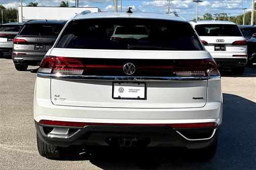 2026 Volkswagen Atlas Cross Sport 2.0T SE w/Technology 4MOTION