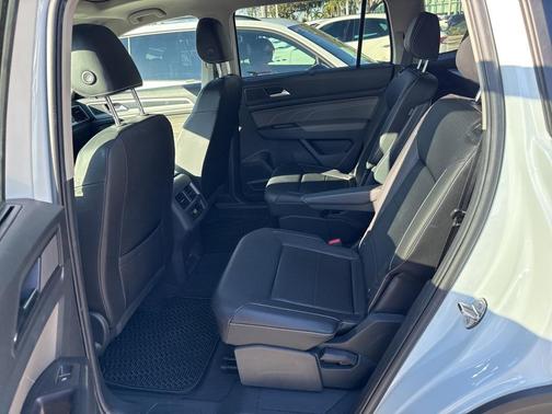 2023 Volkswagen Atlas 3.6L SEL