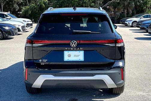2026 Volkswagen Tiguan 2.0T SE