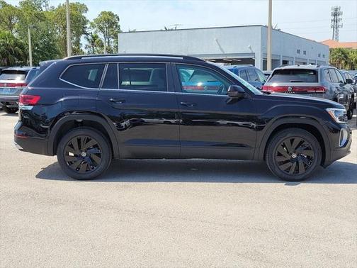 2025 Volkswagen Atlas 2.0T SE w/Technology 4MOTION
