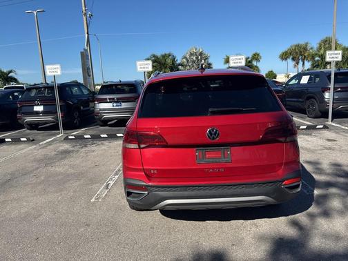 2023 Volkswagen Taos 1.5T SE