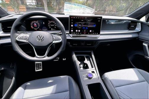 Blue 2026 Volkswagen Tiguan 2.0T SE R-Line Black 4MOTION