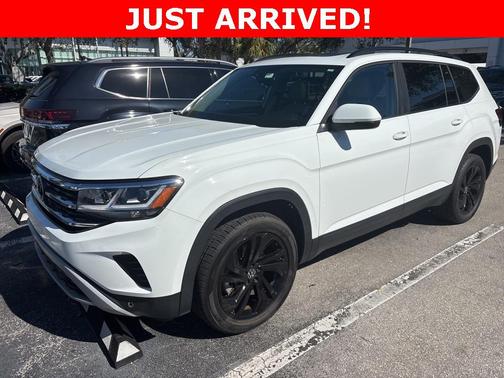 2022 Volkswagen Atlas 3.6L SE w/Technology