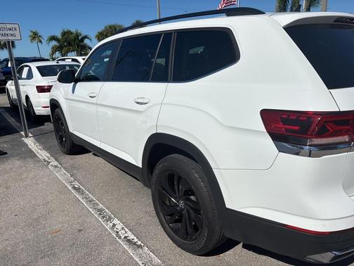 2022 Volkswagen Atlas 3.6L SE w/Technology