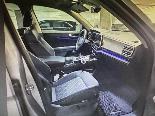 2025 Volkswagen Atlas 2.0T SEL Premium R-Line 4MOTION