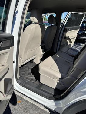 2022 Volkswagen Atlas 2.0T SE w/Technology