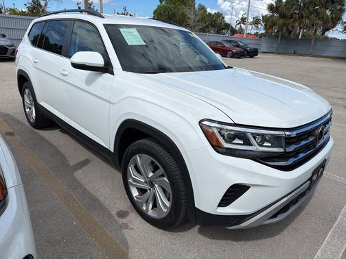 Pure White 2023 Volkswagen Atlas 3.6L SE w/Technology
